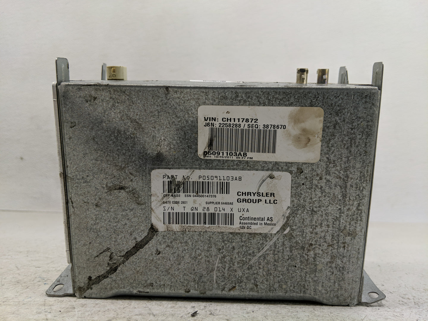 2012-2013 Chrysler 300 Radio AM FM Cd Player Receiver Replacement P/N:P05091103AB 05091103AB Fits Fits 2012 2013 OEM Used Au