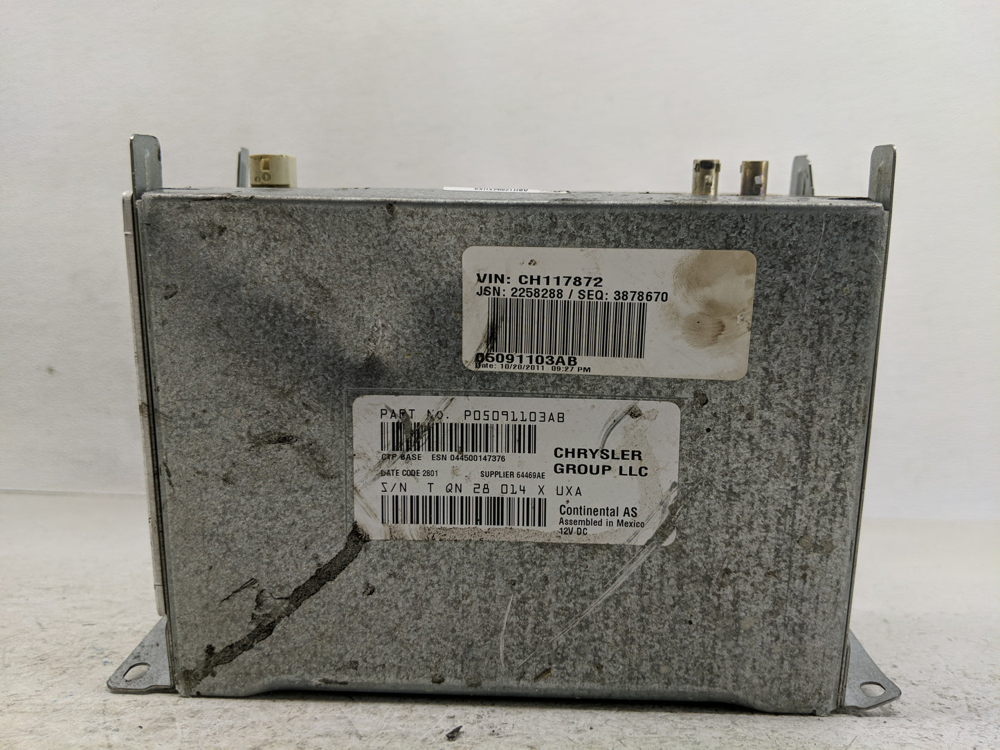 2012-2013 Chrysler 300 Radio AM FM Cd Player Receiver Replacement P/N:P05091103AB 05091103AB Fits Fits 2012 2013 OEM Used Au