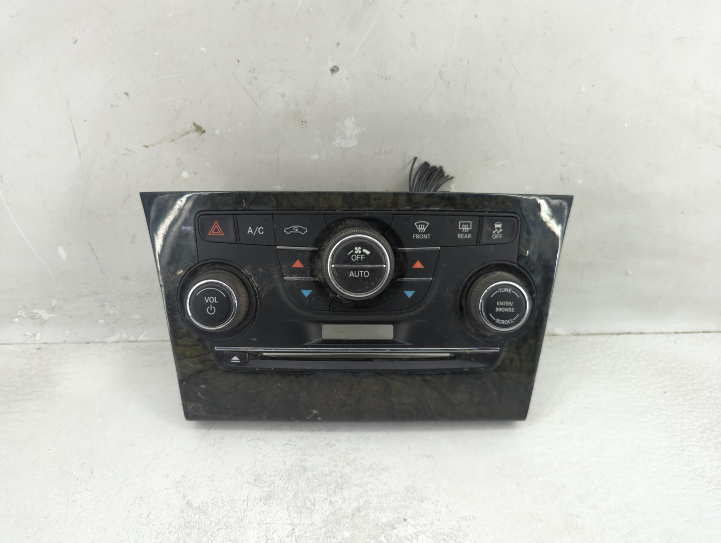 2011-2012 Chrysler 300 Climate Control Module Temperature AC/Heater Replacement P/N:1QH14AAAAC Fits Fits 2011 2012 OEM Used 