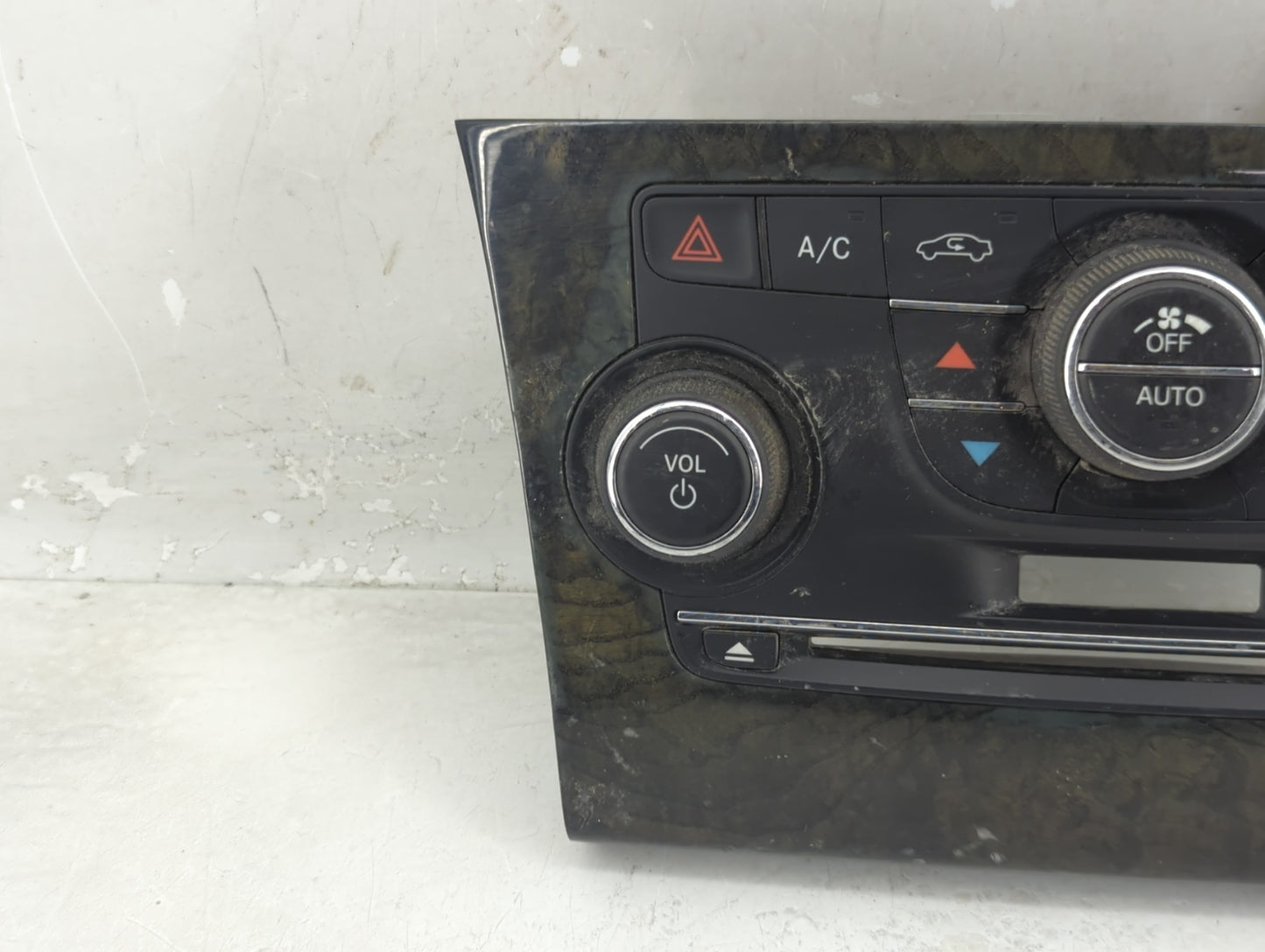2011-2012 Chrysler 300 Climate Control Module Temperature AC/Heater Replacement P/N:1QH14AAAAC Fits Fits 2011 2012 OEM Used 