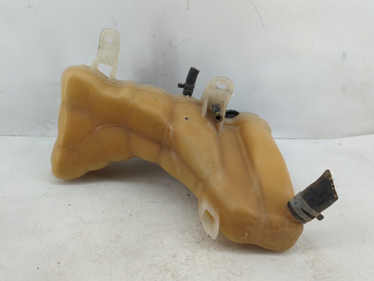 2011-2022 Chrysler 300 Radiator Coolant Overflow Expansion Tank Bottle 1369249 - Oemusedautoparts1.com