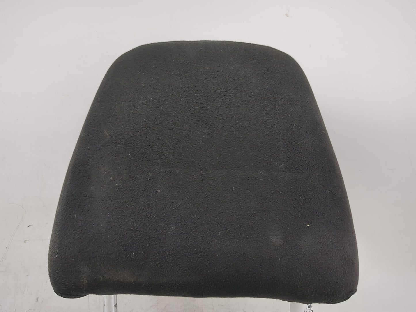 2011-2014 Chrysler 300 Headrest Head Rest Front Driver Passenger Seat - Oemusedautoparts1.com