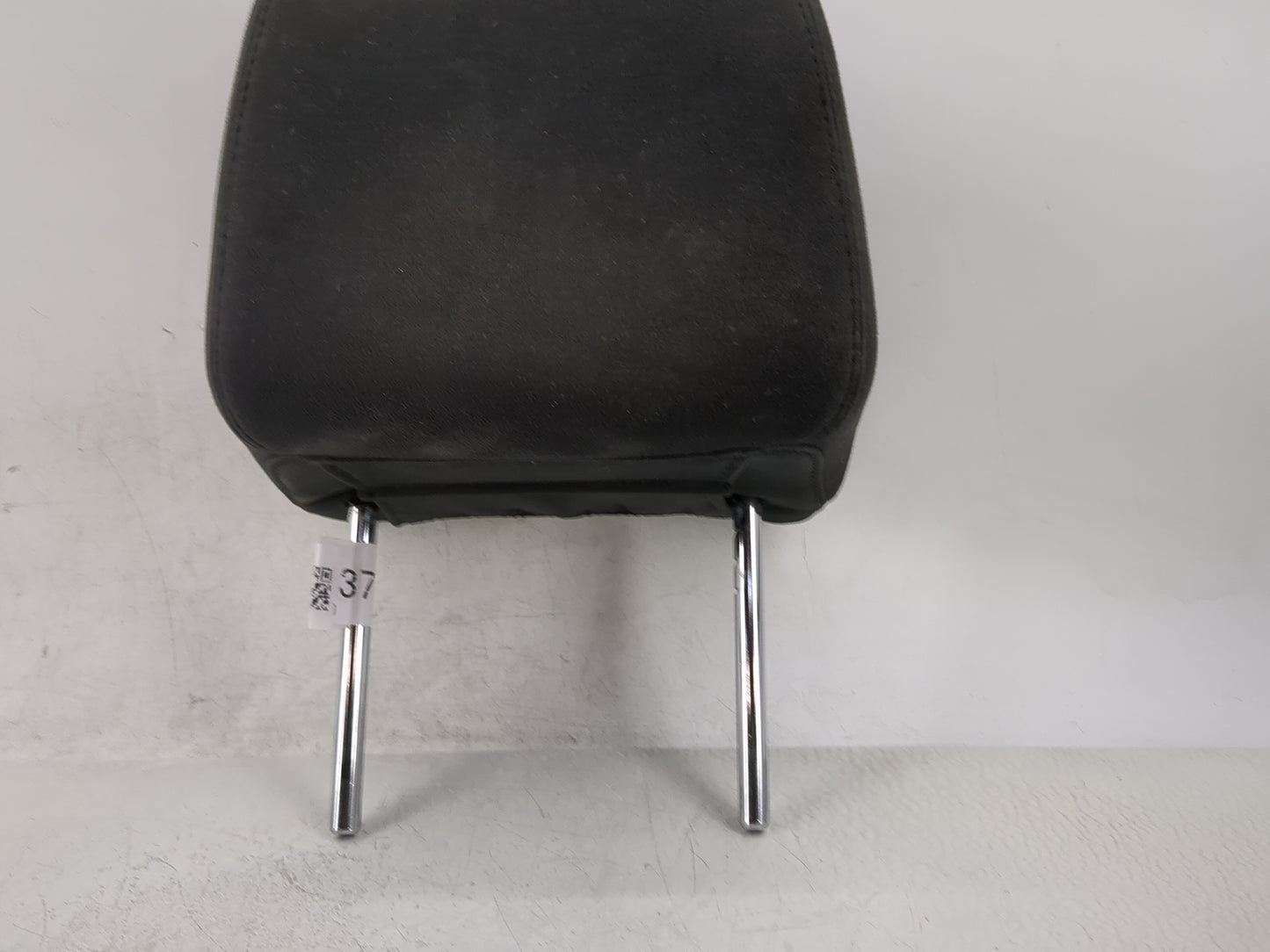2011-2014 Chrysler 300 Headrest Head Rest Front Driver Passenger Seat - Oemusedautoparts1.com