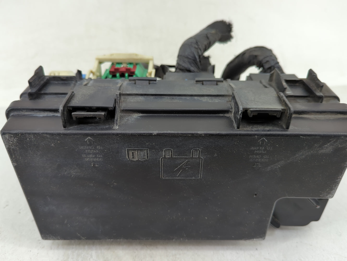 2012-2014 Chrysler 300 Fusebox Fuse Box Panel Relay Module P/N:04692316AE Fits Fits 2012 2013 2014 OEM Used Auto Parts - Oem