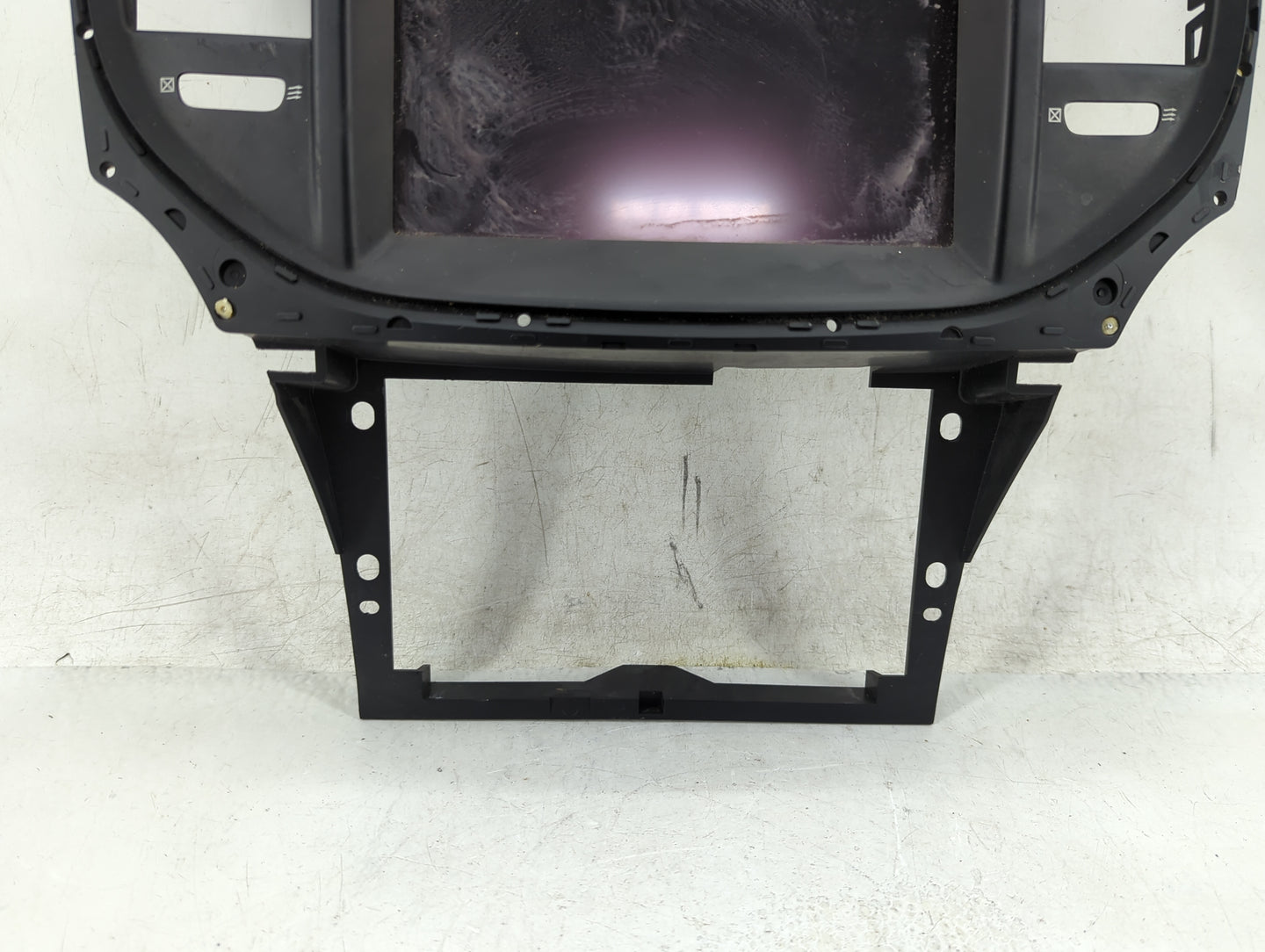 2012 Chrysler 300 Am Fm Cd Player Radio Receiver - Oemusedautoparts1.com