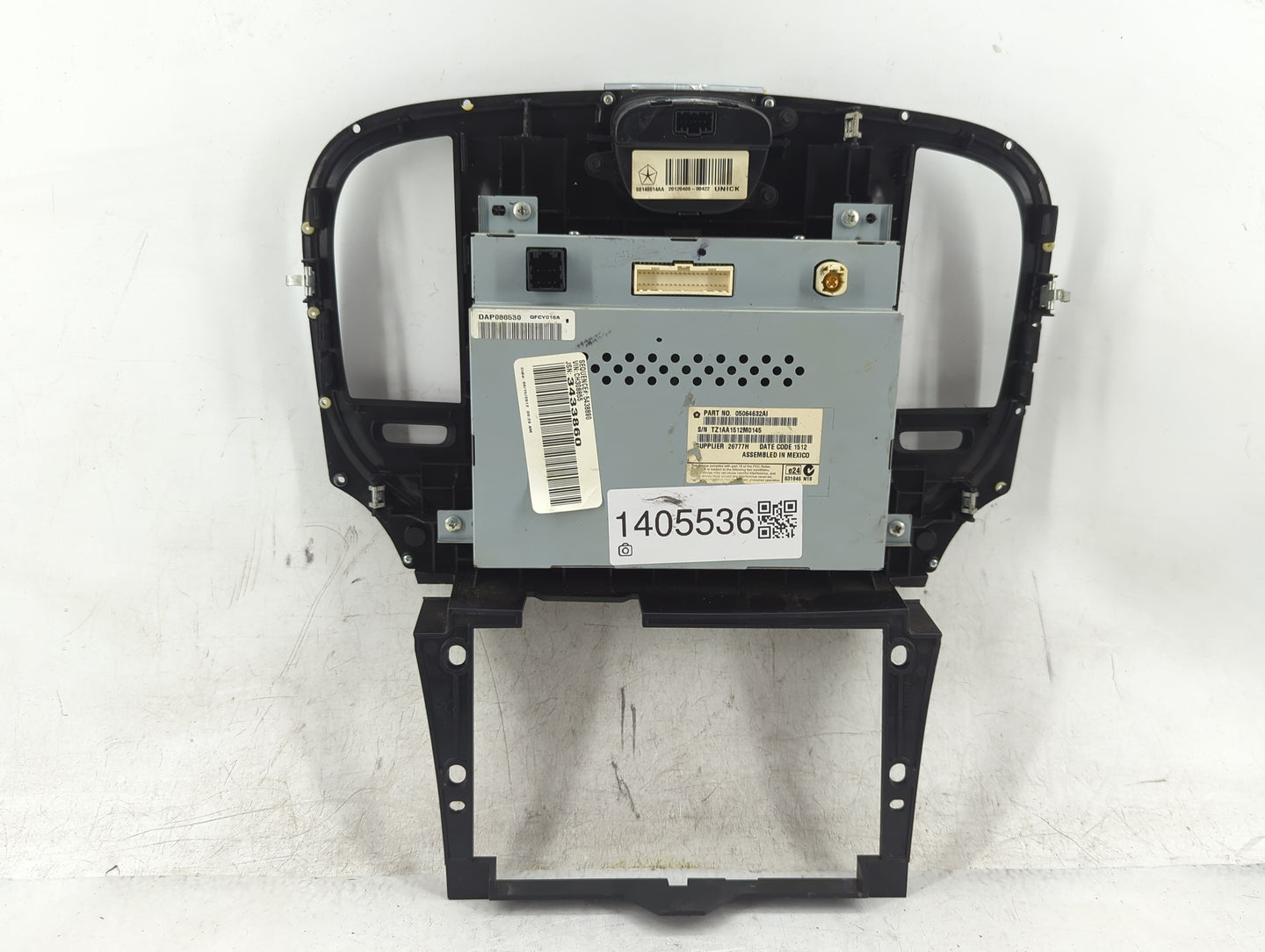 2012 Chrysler 300 Am Fm Cd Player Radio Receiver - Oemusedautoparts1.com