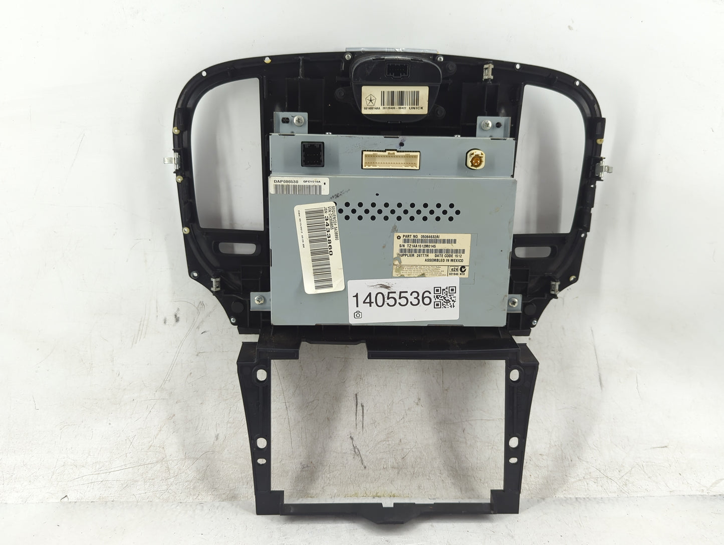 2012 Chrysler 300 Am Fm Cd Player Radio Receiver - Oemusedautoparts1.com