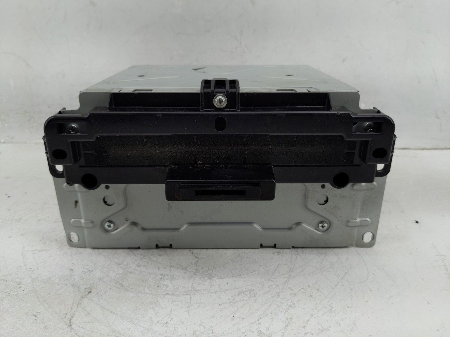 2012 Chrysler 300 Radio AM FM Cd Player Receiver Replacement P/N:P05091038AJ Fits OEM Used Auto Parts - Oemusedautoparts1.co