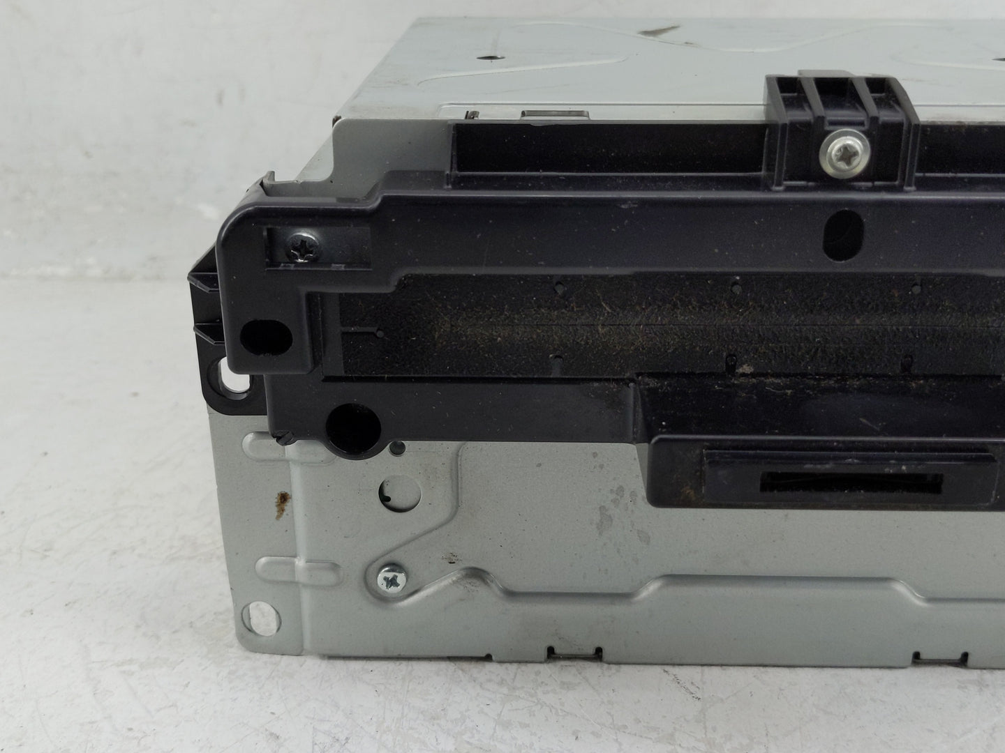 2012 Chrysler 300 Radio AM FM Cd Player Receiver Replacement P/N:P05091038AJ Fits OEM Used Auto Parts - Oemusedautoparts1.co