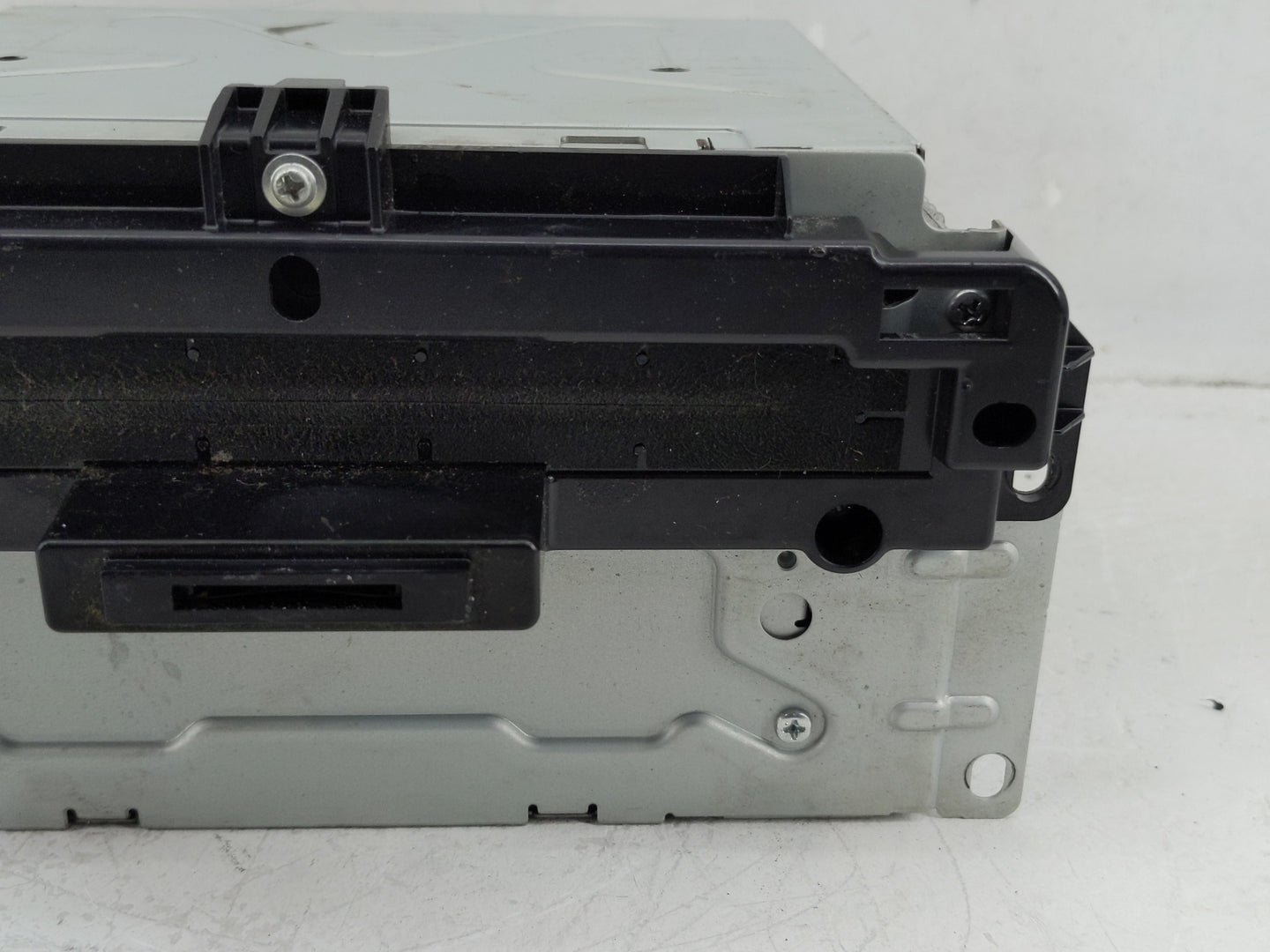 2012 Chrysler 300 Radio AM FM Cd Player Receiver Replacement P/N:P05091038AJ Fits OEM Used Auto Parts - Oemusedautoparts1.co