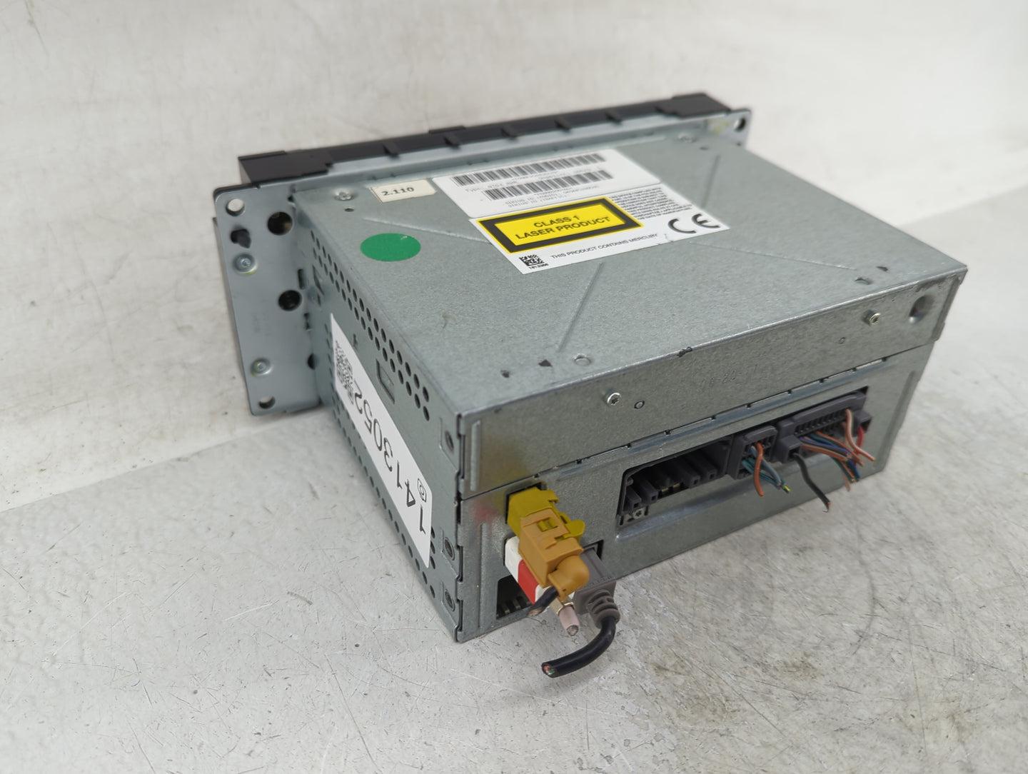2012 Chrysler 300 Radio AM FM Cd Player Receiver Replacement P/N:68092001AD Fits OEM Used Auto Parts - Oemusedautoparts1.com
