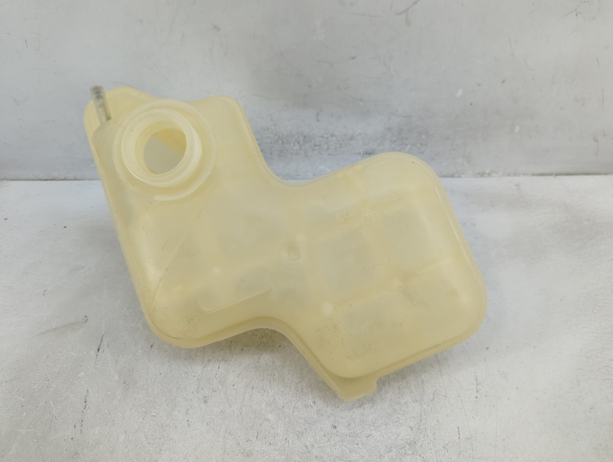 2011-2022 Chrysler 300 Radiator Coolant Overflow Expansion Tank Bottle 1416197 - Oemusedautoparts1.com