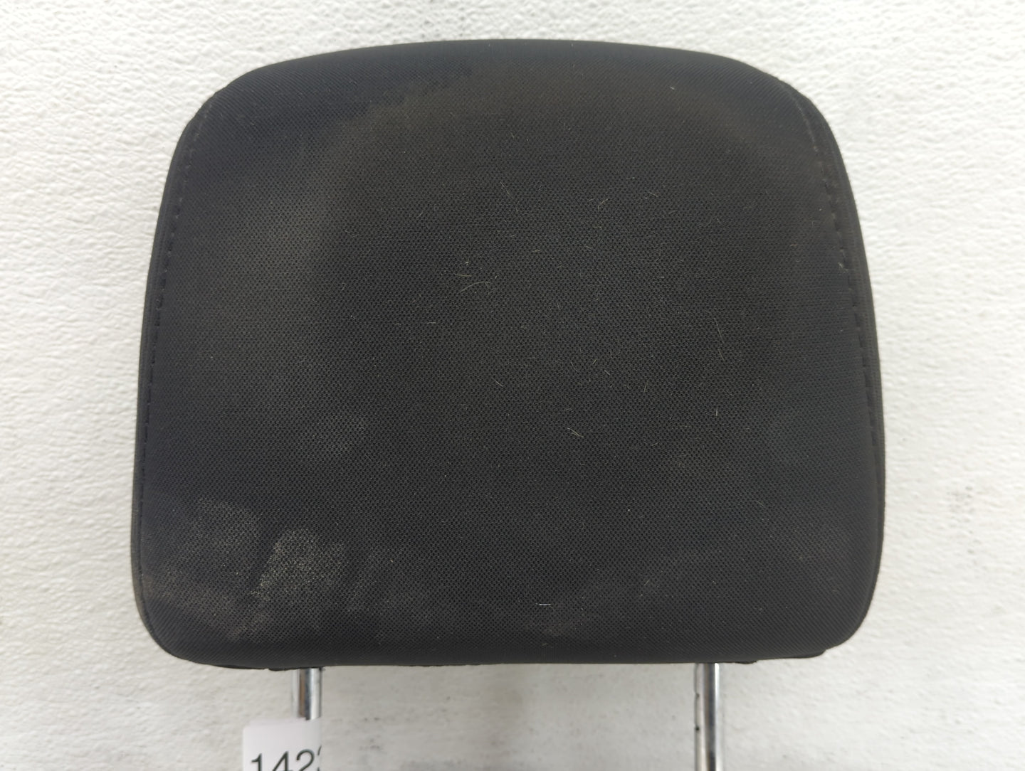 2011-2014 Chrysler 300 Headrest Head Rest Front Passenger Seat Black - Oemusedautoparts1.com