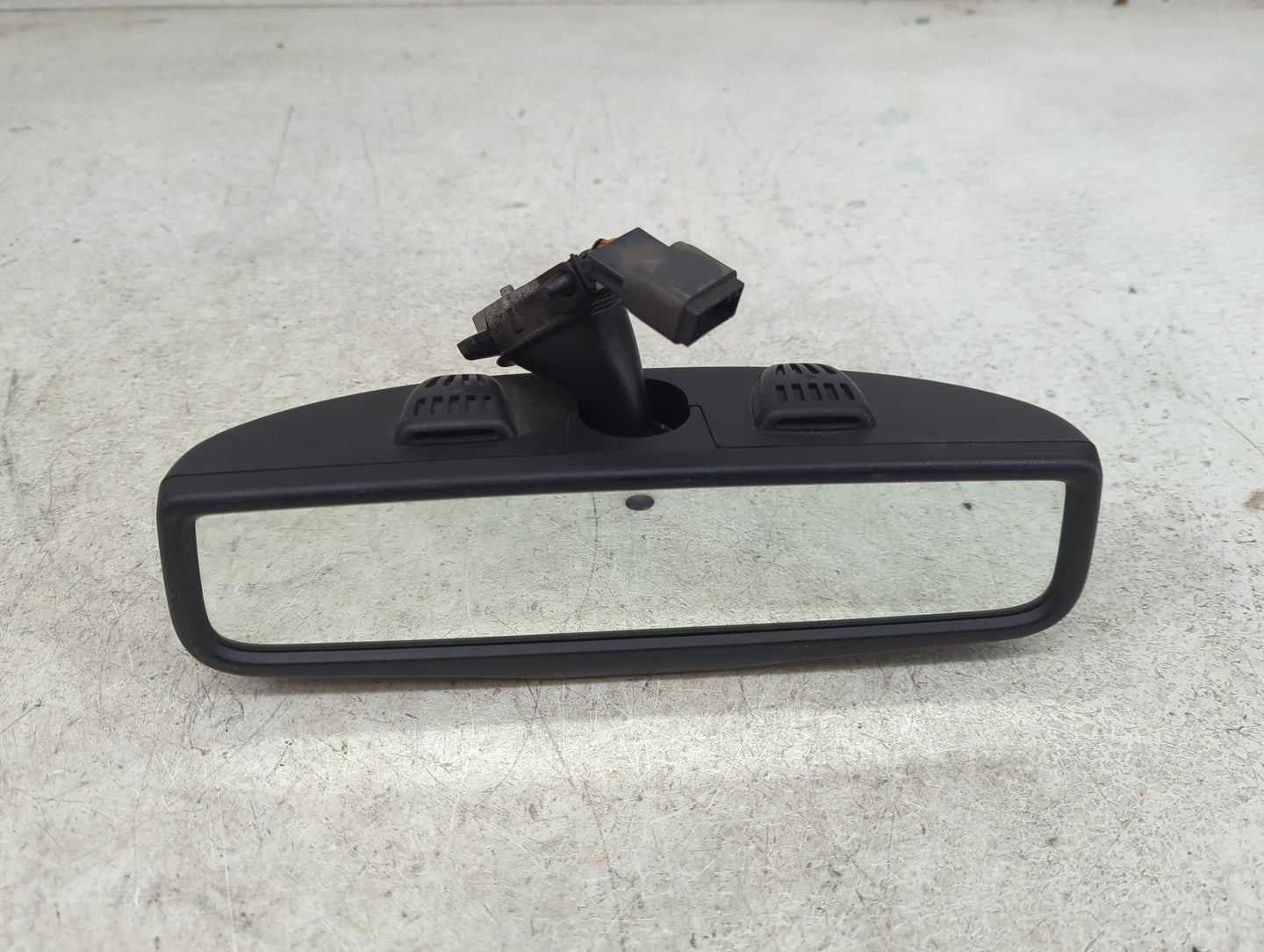 2011-2014 Chrysler 300 Interior Rear View Mirror Replacement OEM P/N:1Z2811905-2863 57010495AB Fits OEM Used Auto Parts - Oe