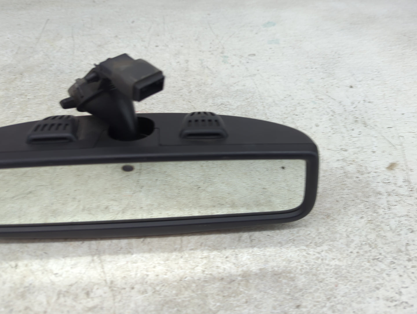 2011-2014 Chrysler 300 Interior Rear View Mirror Replacement OEM P/N:1Z2811905-2863 57010495AB Fits OEM Used Auto Parts - Oe