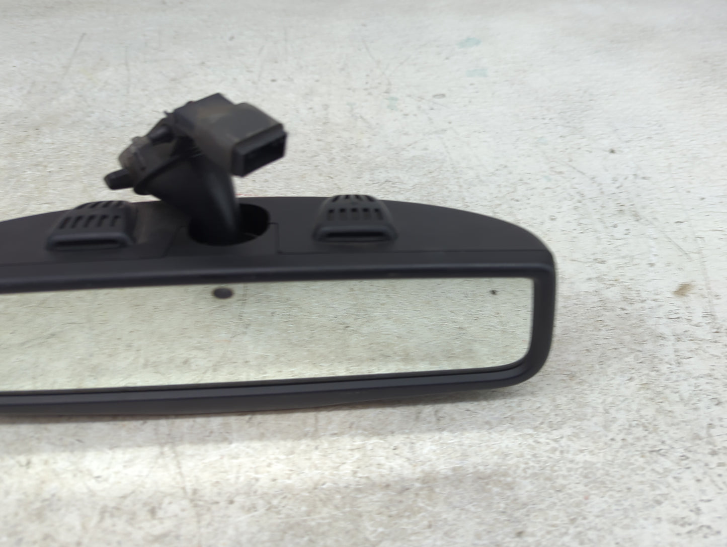 2011-2014 Chrysler 300 Interior Rear View Mirror Replacement OEM P/N:1Z2811905-2863 57010495AB Fits OEM Used Auto Parts - Oe