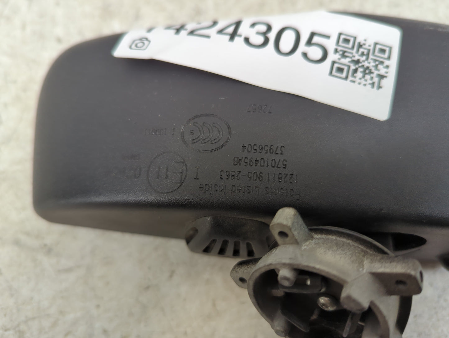 2011-2014 Chrysler 300 Interior Rear View Mirror Replacement OEM P/N:1Z2811905-2863 57010495AB Fits OEM Used Auto Parts - Oe