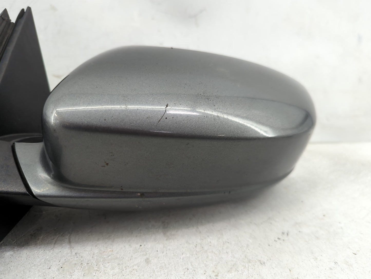 2011-2014 Chrysler 300 Driver Side View Mirror - Left Door Mirror OEM Used - Oemusedautoparts1.com