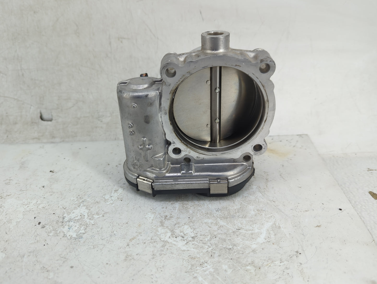 2011-2022 Chrysler 300 Throttle Body P/N:0 280 750 570 05184349AC Fits OEM Used Auto Parts - Oemusedautoparts1.com