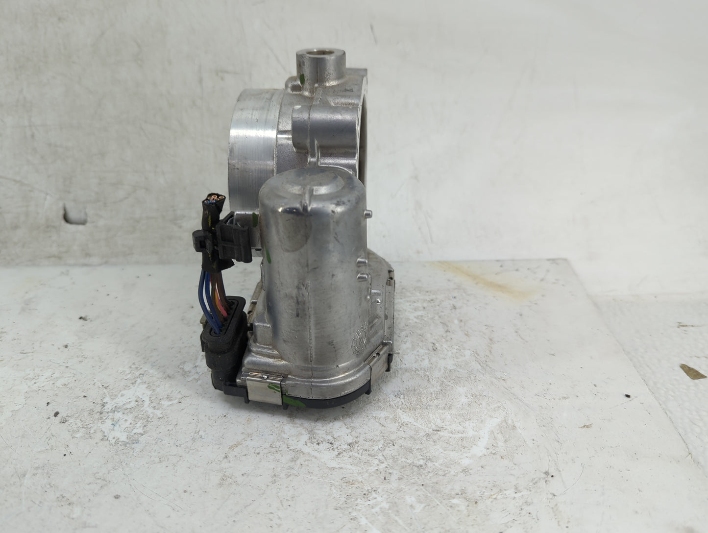 2011-2022 Chrysler 300 Throttle Body P/N:0 280 750 570 05184349AC Fits OEM Used Auto Parts - Oemusedautoparts1.com
