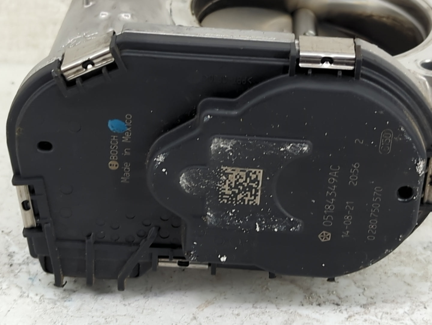 2011-2022 Chrysler 300 Throttle Body P/N:0 280 750 570 05184349AC Fits OEM Used Auto Parts - Oemusedautoparts1.com