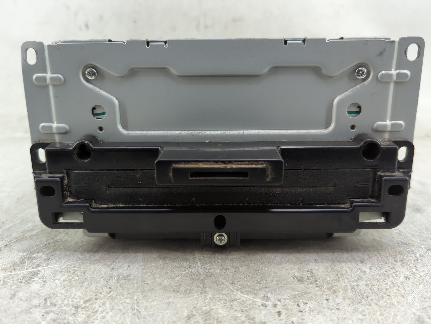 2012 Chrysler 300 Radio AM FM Cd Player Receiver Replacement P/N:P05091038AJ CQ-UC01E0GX Fits OEM Used Auto Parts - Oemuseda