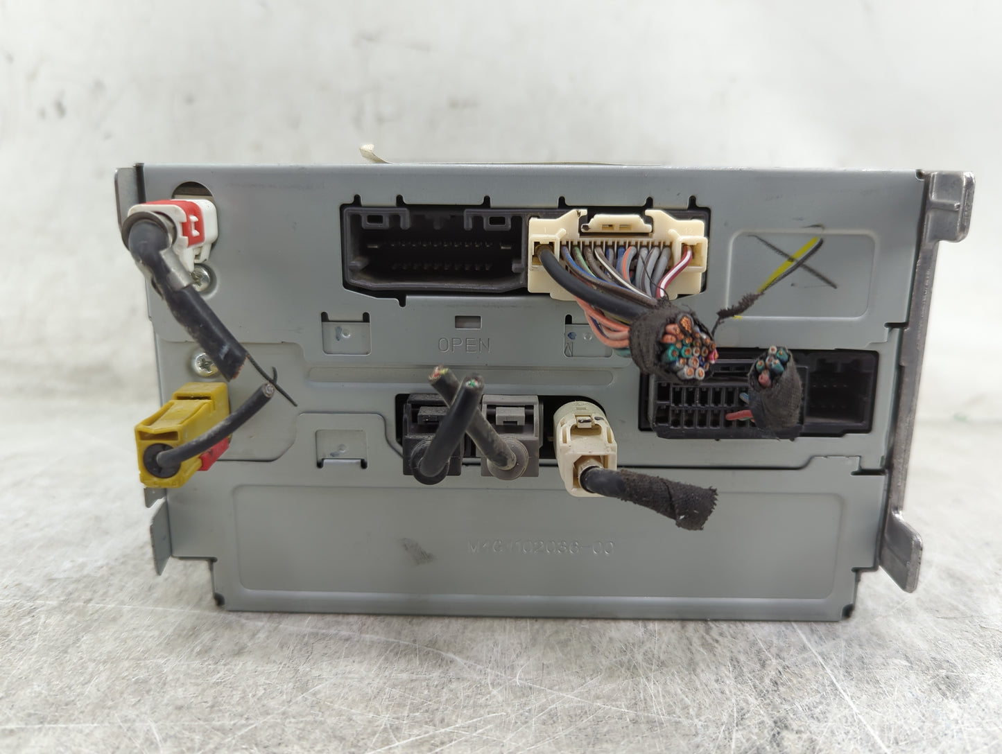 2012 Chrysler 300 Radio AM FM Cd Player Receiver Replacement P/N:P05091038AJ CQ-UC01E0GX Fits OEM Used Auto Parts - Oemuseda