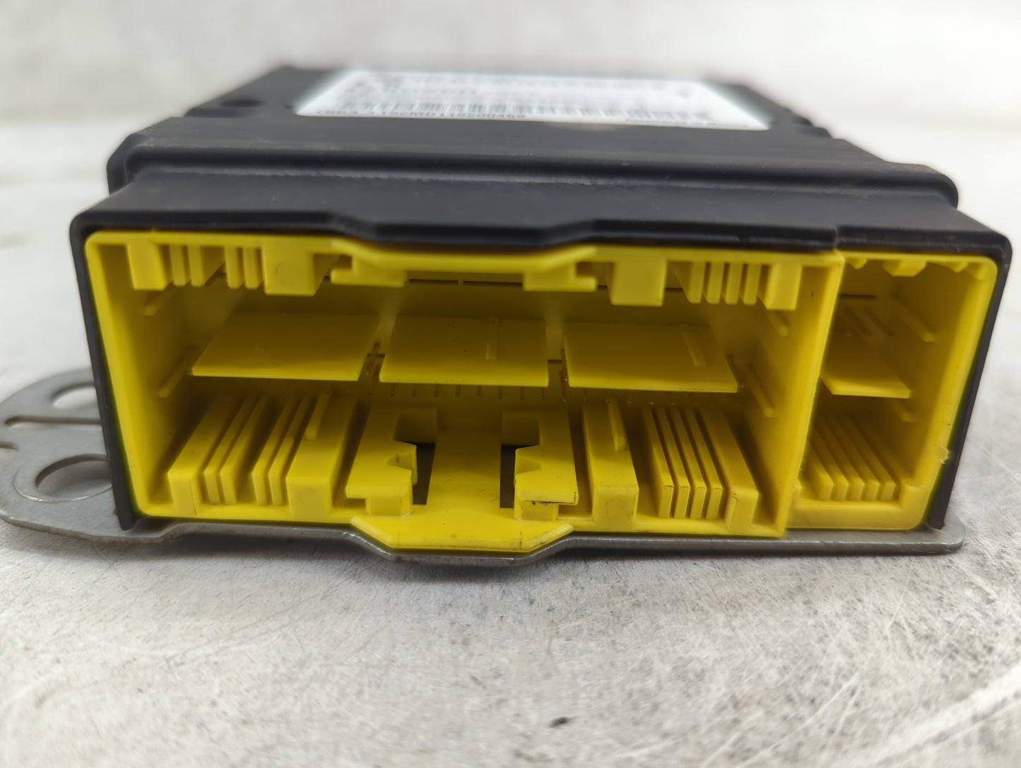 2012-2014 Chrysler 300 Safety Restraint Srs Airbag Control Module - Oemusedautoparts1.com
