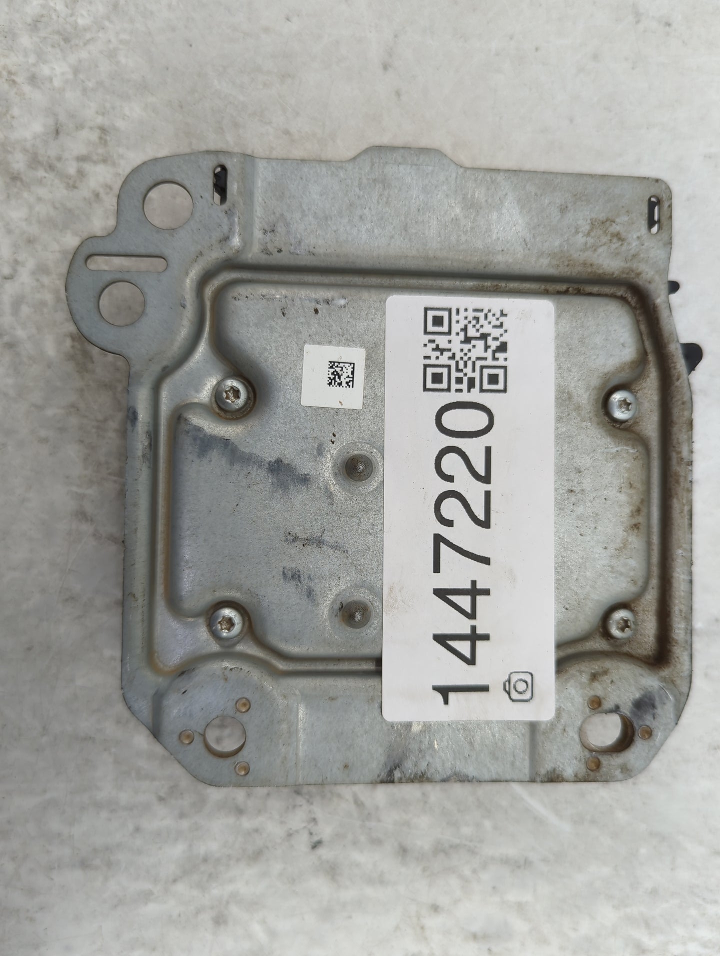 2012-2014 Chrysler 300 Safety Restraint Srs Airbag Control Module - Oemusedautoparts1.com