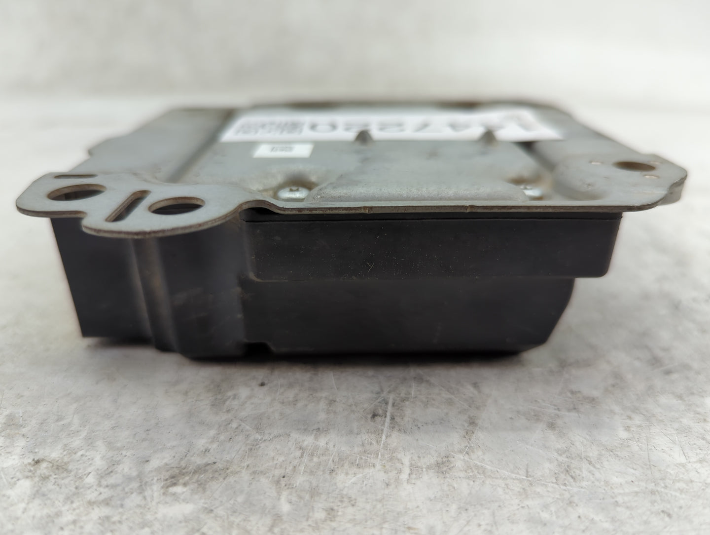 2012-2014 Chrysler 300 Safety Restraint Srs Airbag Control Module - Oemusedautoparts1.com