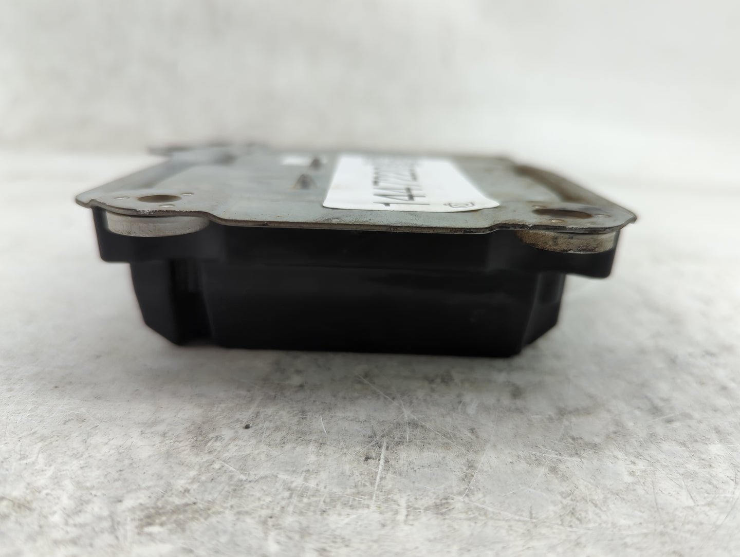 2012-2014 Chrysler 300 Safety Restraint Srs Airbag Control Module - Oemusedautoparts1.com