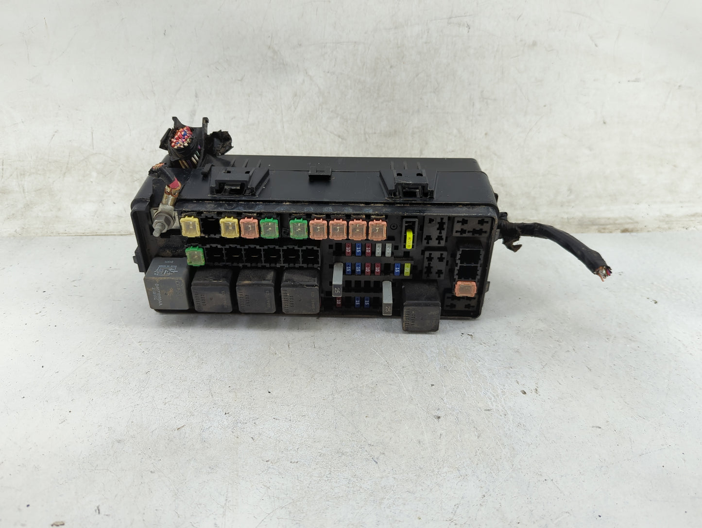 2012-2014 Chrysler 300 Fusebox Fuse Box Panel Relay Module P/N:P68092891AE 68092891AE Fits Fits 2012 2013 2014 OEM Used Auto
