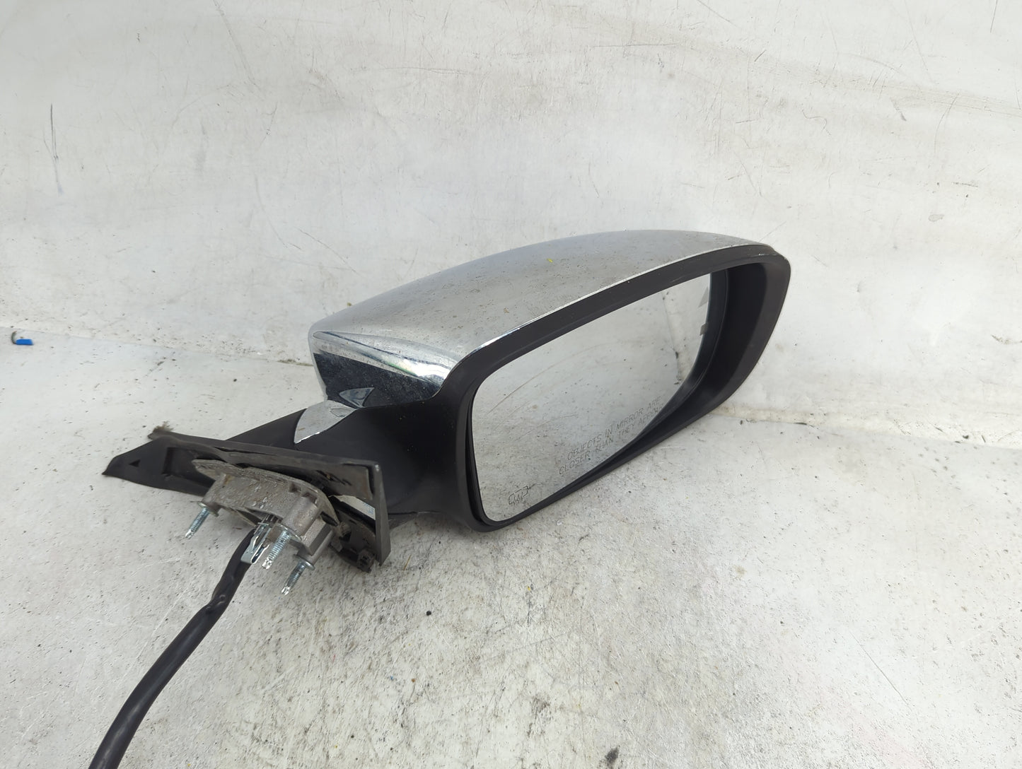 2011-2014 Chrysler 300 Passenger Side View Mirror - Right Door Mirror OEM Used - Oemusedautoparts1.com