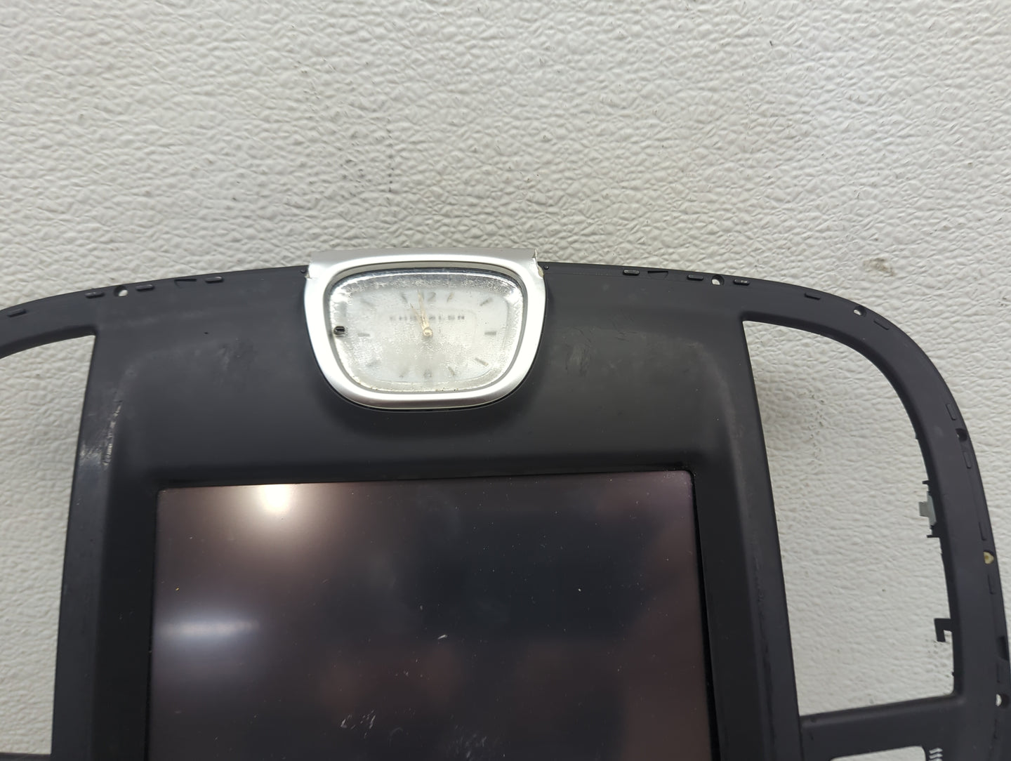 2011-2014 Chrysler 300 Information Display Screen 1496093 - Oemusedautoparts1.com
