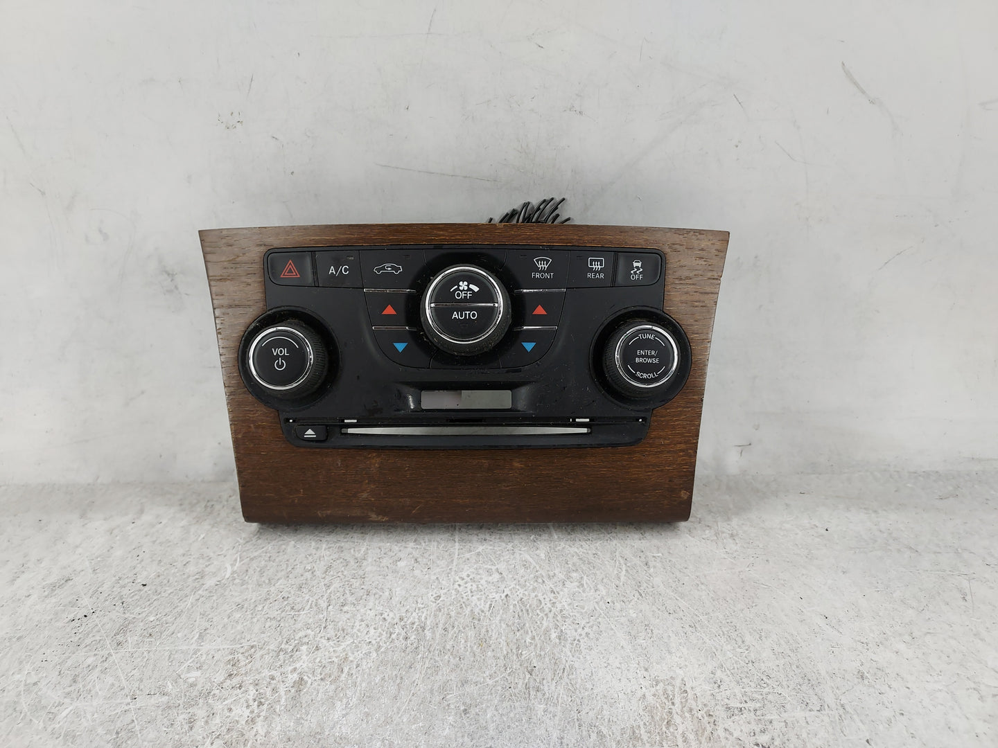 2011-2012 Chrysler 300 Climate Control Module Temperature AC/Heater Replacement P/N:1UW89AAAAA Fits Fits 2011 2012 OEM Used 