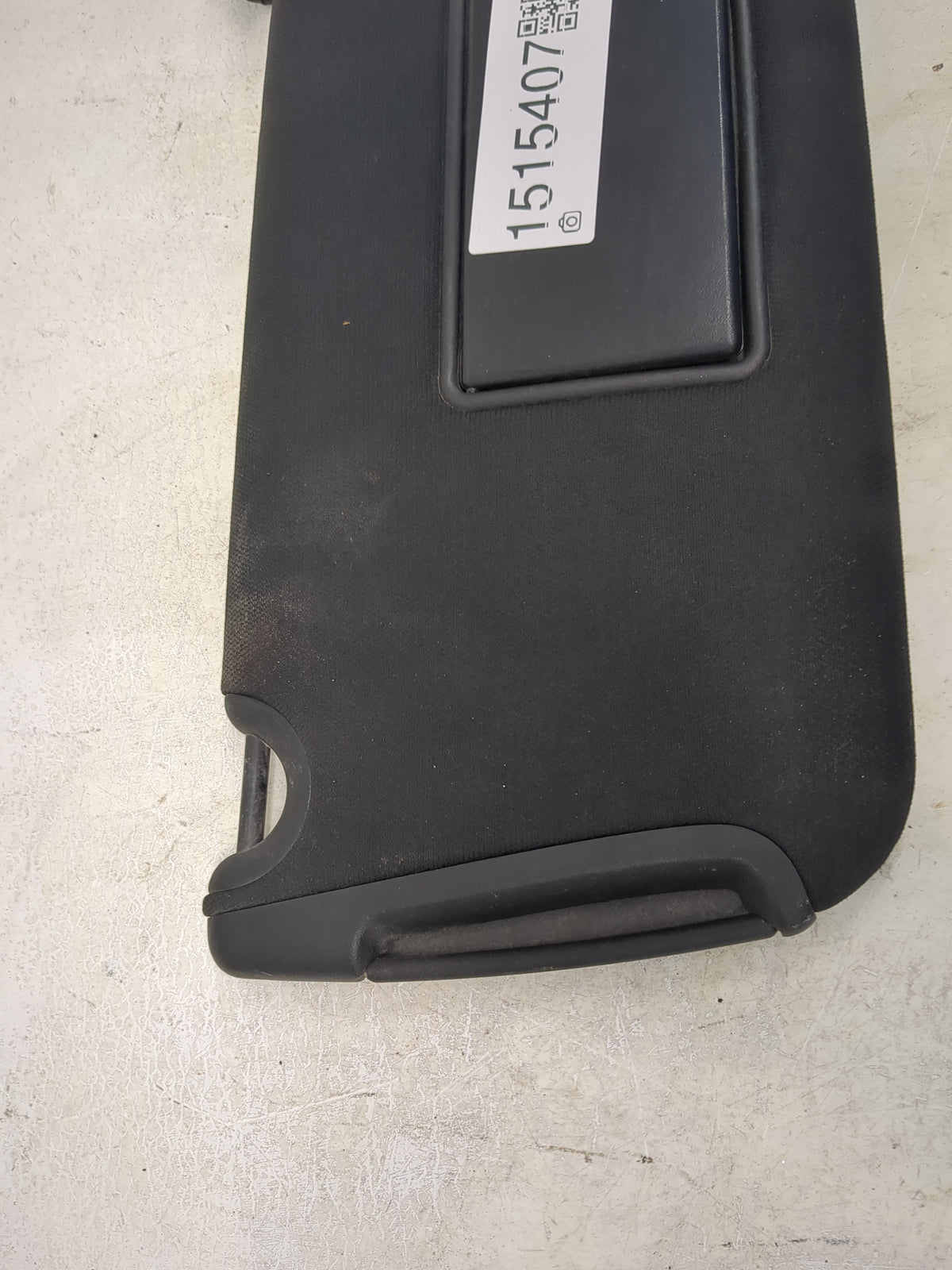 2012 Chrysler 300 Sun Visor Shade Replacement Passenger Right Mirror Fits OEM Used Auto Parts - Oemusedautoparts1.com