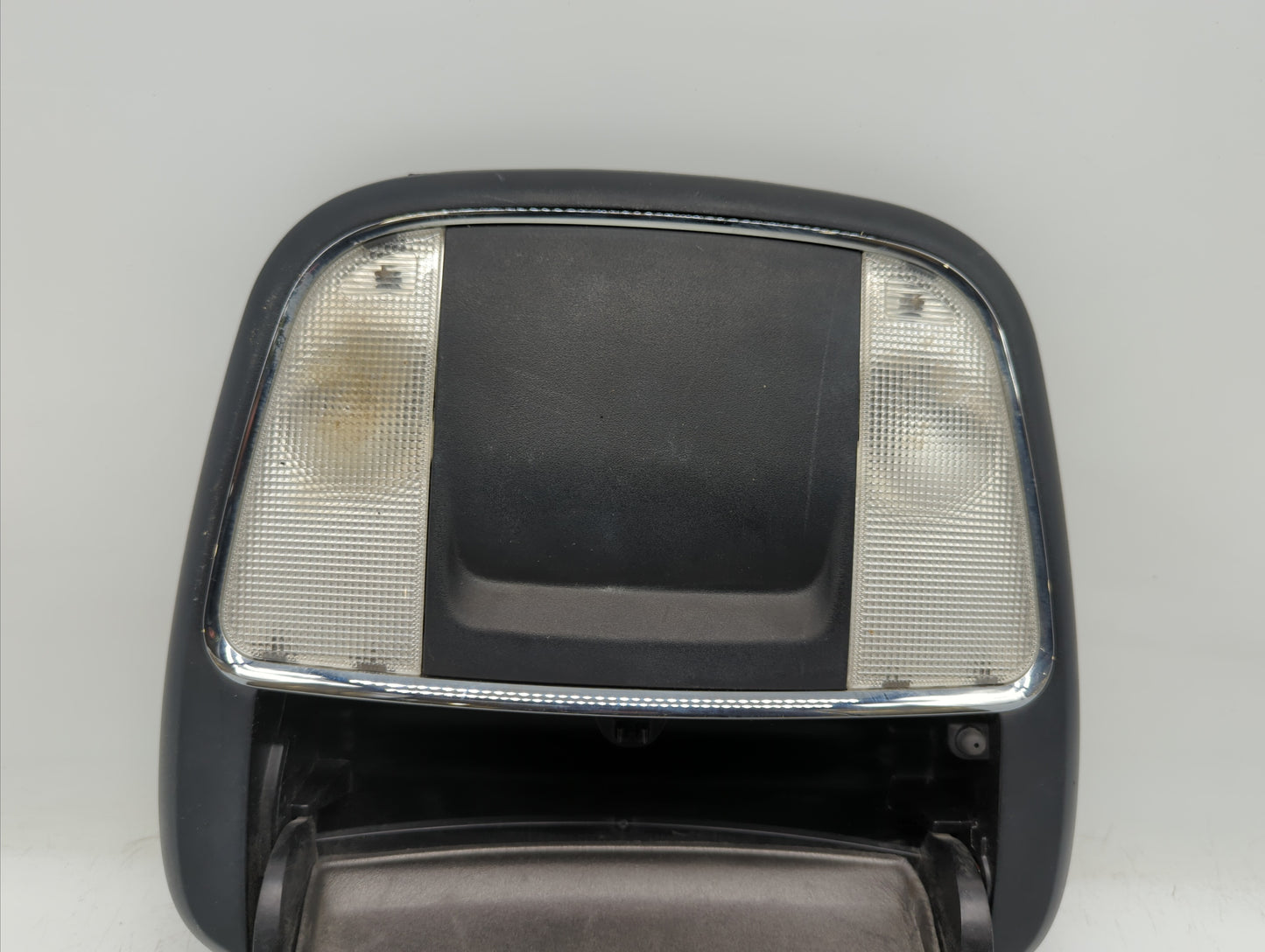 2011-2012 Chrysler 300 Overhead Console W/rear Climate Control - Oemusedautoparts1.com