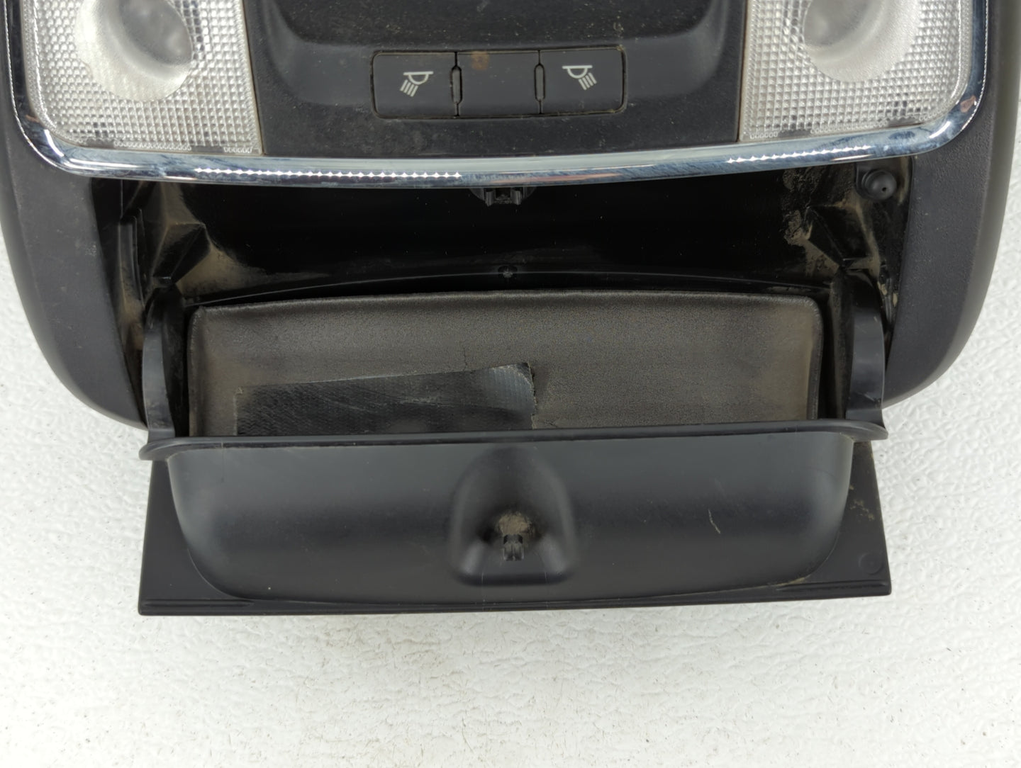 2011-2012 Chrysler 300 Overhead Roof Console Interior Dome Light Black - Oemusedautoparts1.com