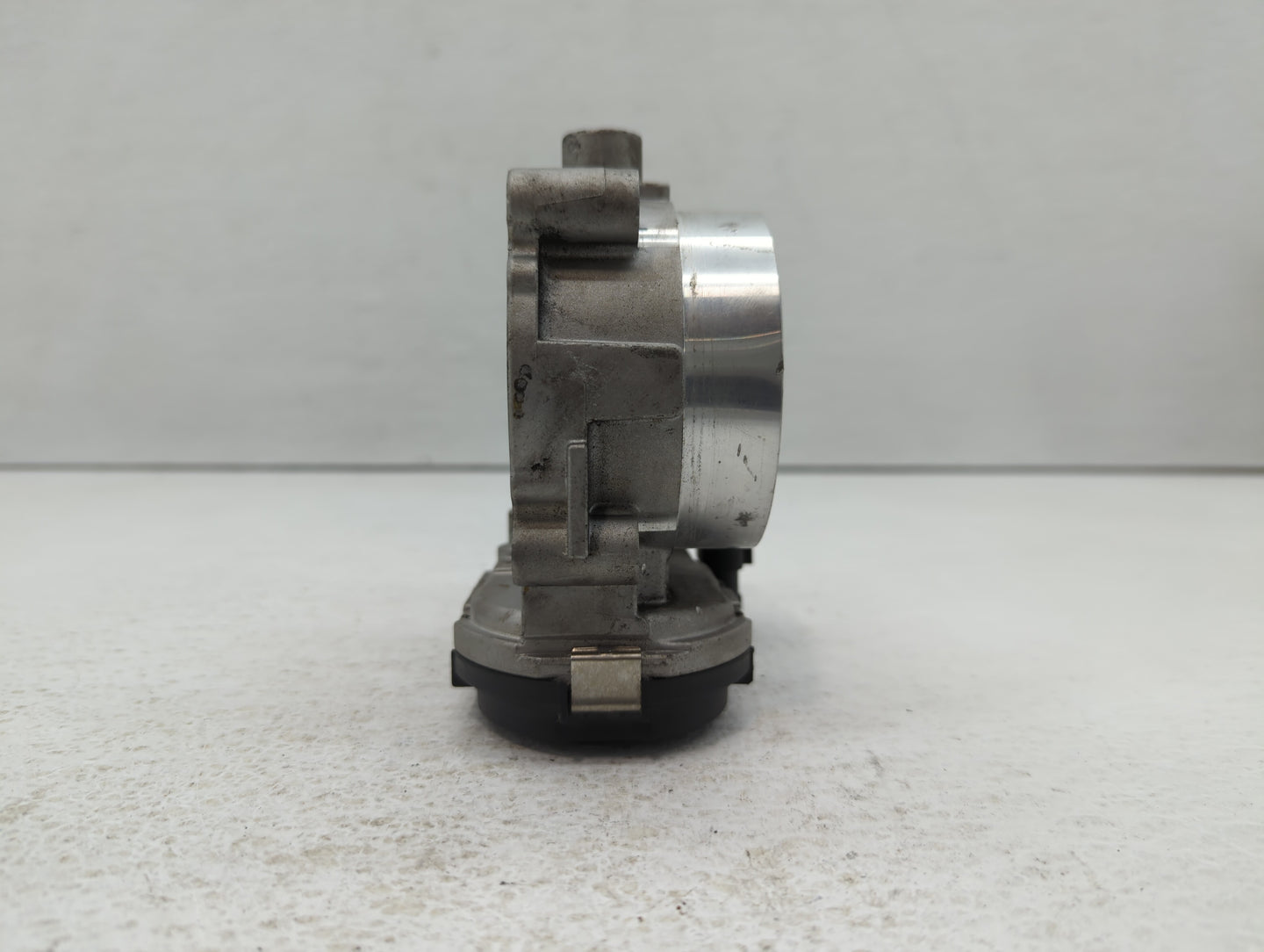 2011-2022 Chrysler 300 Throttle Body P/N:05184349AC Fits Fits 2011 2012 2013 2014 2015 2016 2017 2018 2019 2020 2021 2022 OE