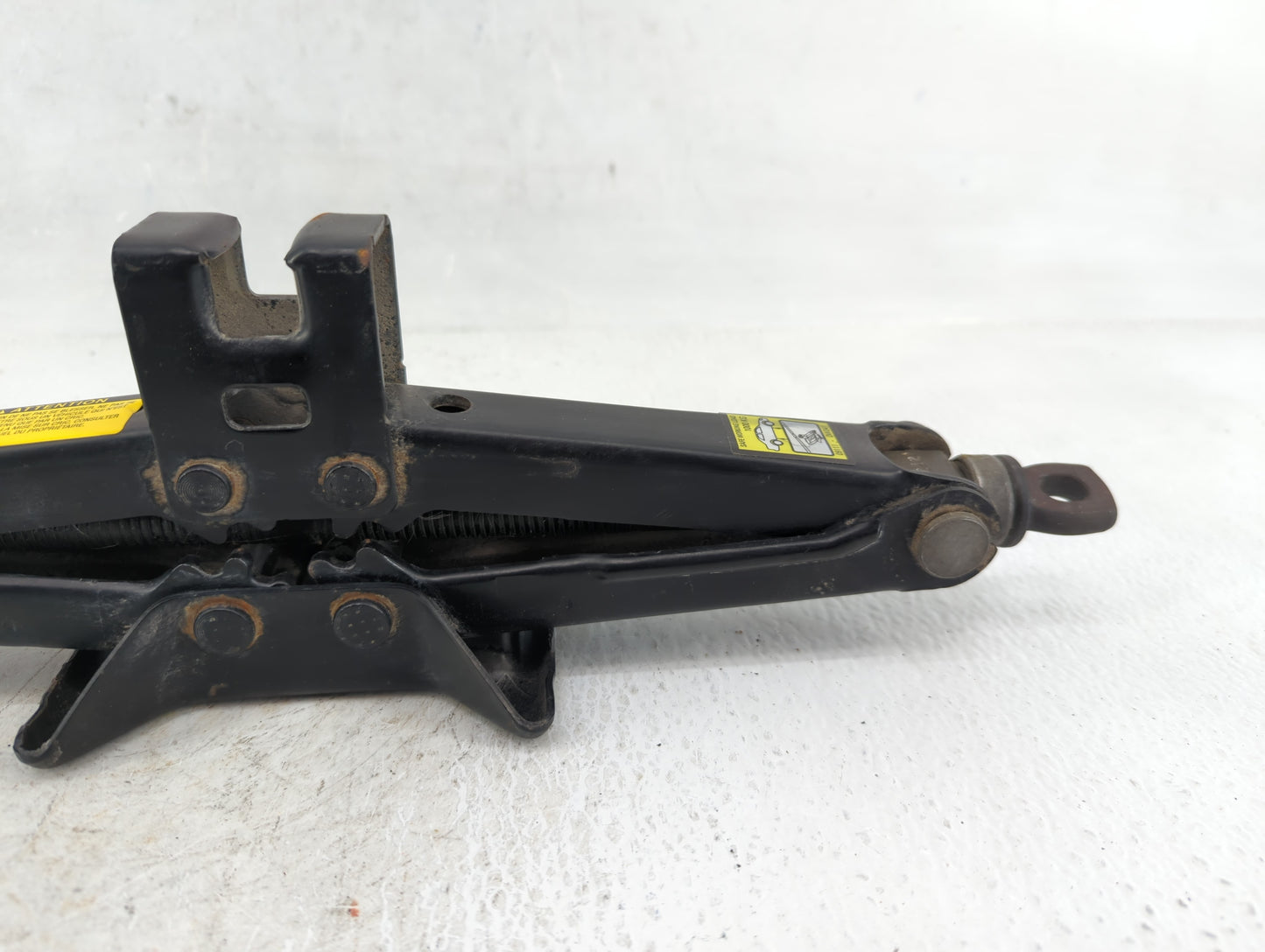 2012 Chrysler 300 Spare Scissor Car Jack - Oemusedautoparts1.com