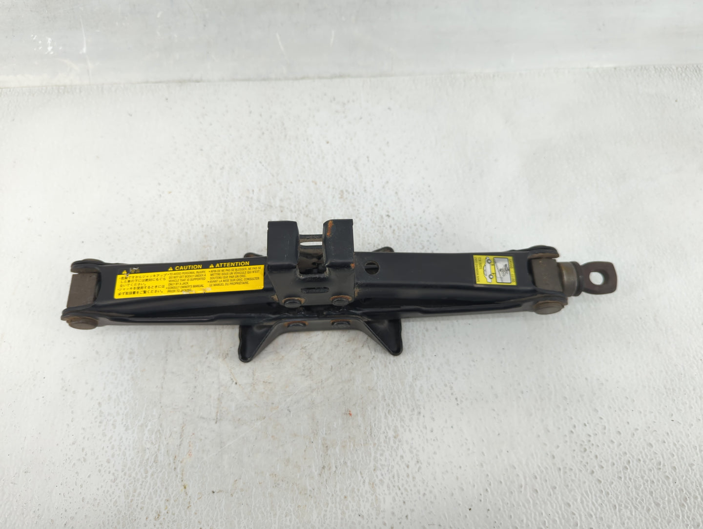 2012 Chrysler 300 Spare Scissor Car Jack - Oemusedautoparts1.com