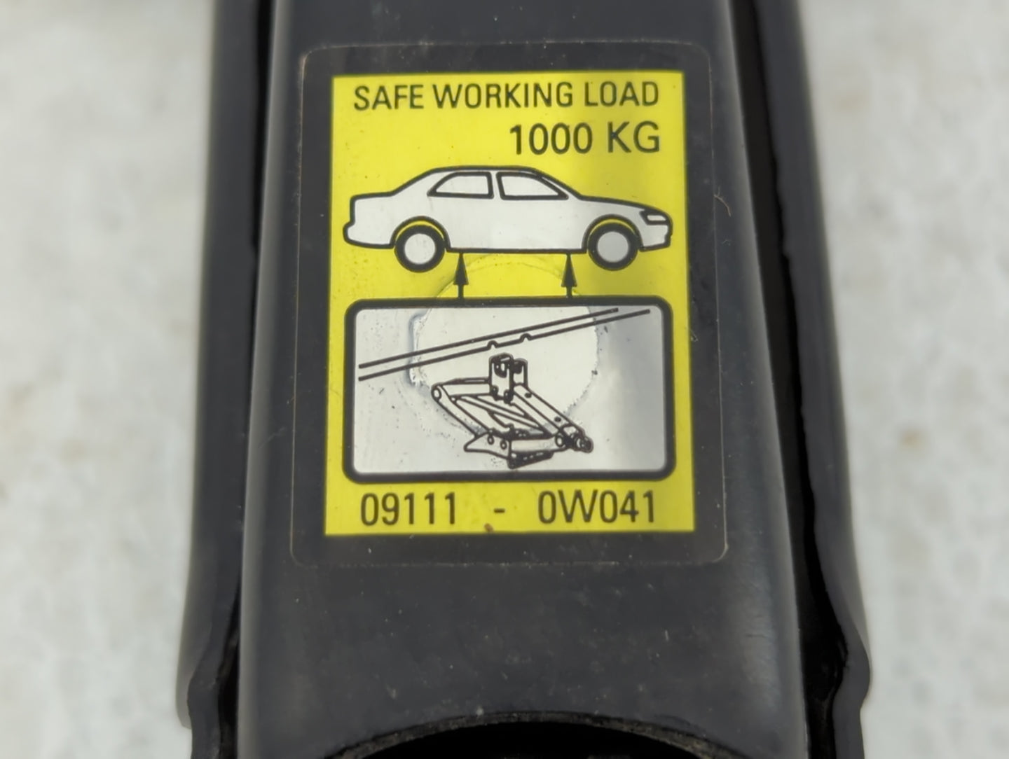 2012 Chrysler 300 Spare Scissor Car Jack - Oemusedautoparts1.com