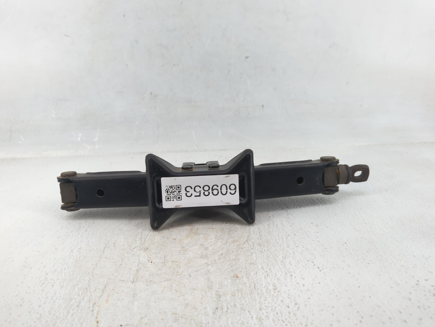 2012 Chrysler 300 Spare Scissor Car Jack - Oemusedautoparts1.com
