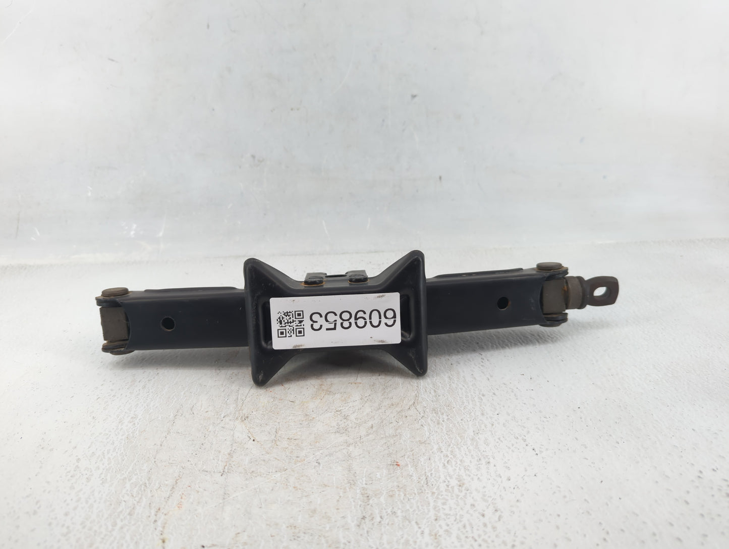 2012 Chrysler 300 Spare Scissor Car Jack - Oemusedautoparts1.com