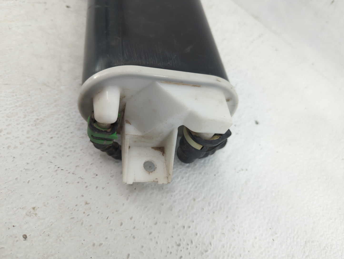 2012 Chrysler 300 Fuel Vapor Charcoal Canister - Oemusedautoparts1.com