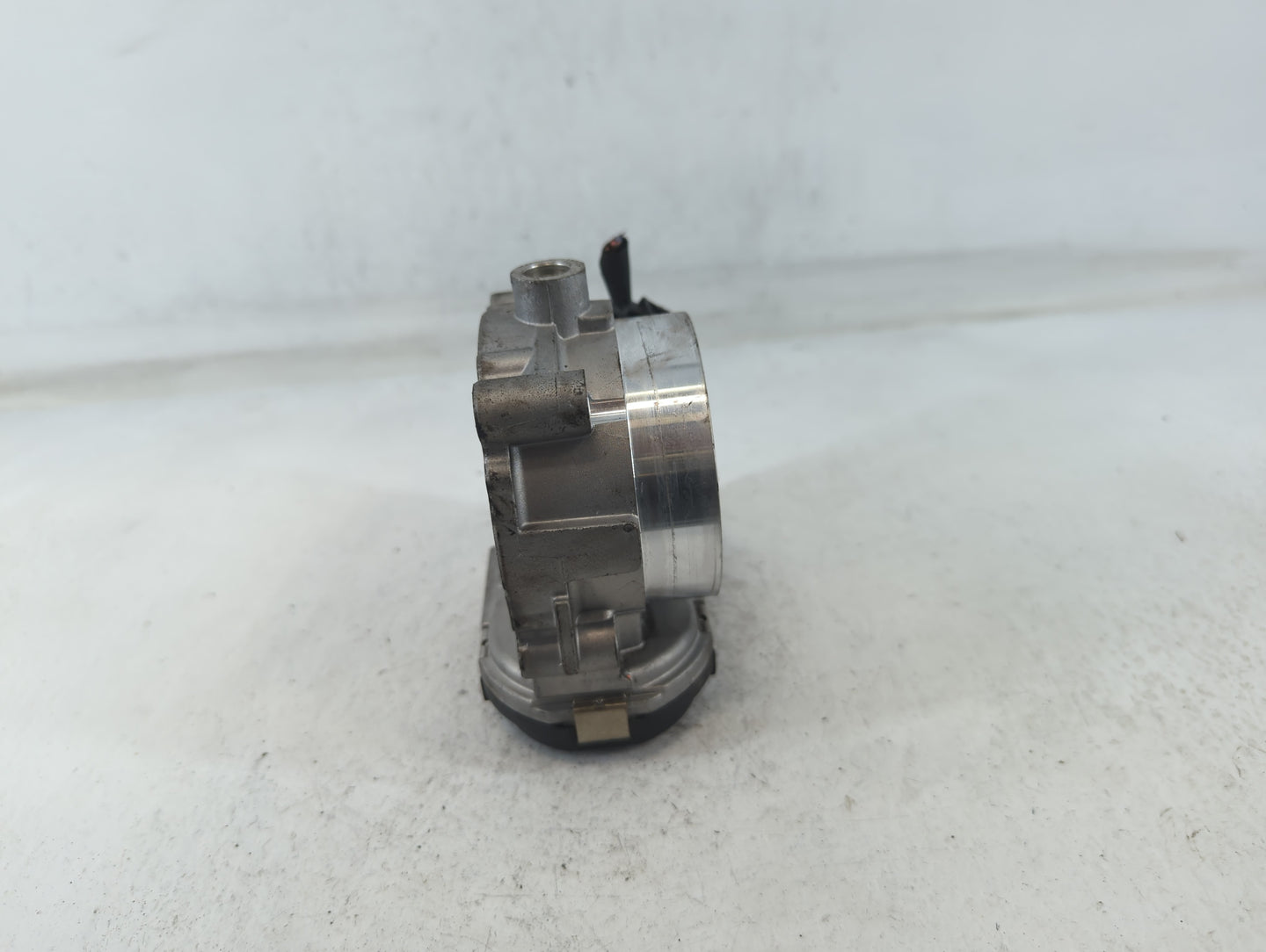 2011-2022 Chrysler 300 Throttle Body P/N:05184349AC Fits Fits 2011 2012 2013 2014 2015 2016 2017 2018 2019 2020 2021 2022 OE