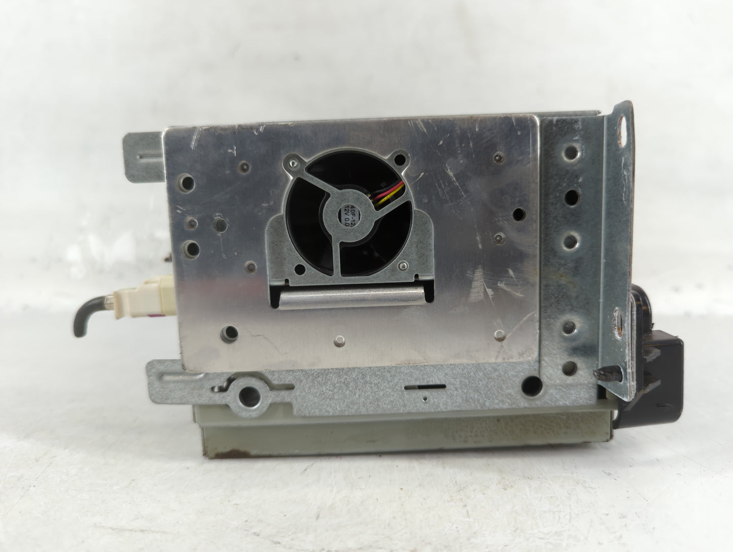 2012-2014 Chrysler 300 Am Fm Cd Player Radio Receiver - Oemusedautoparts1.com