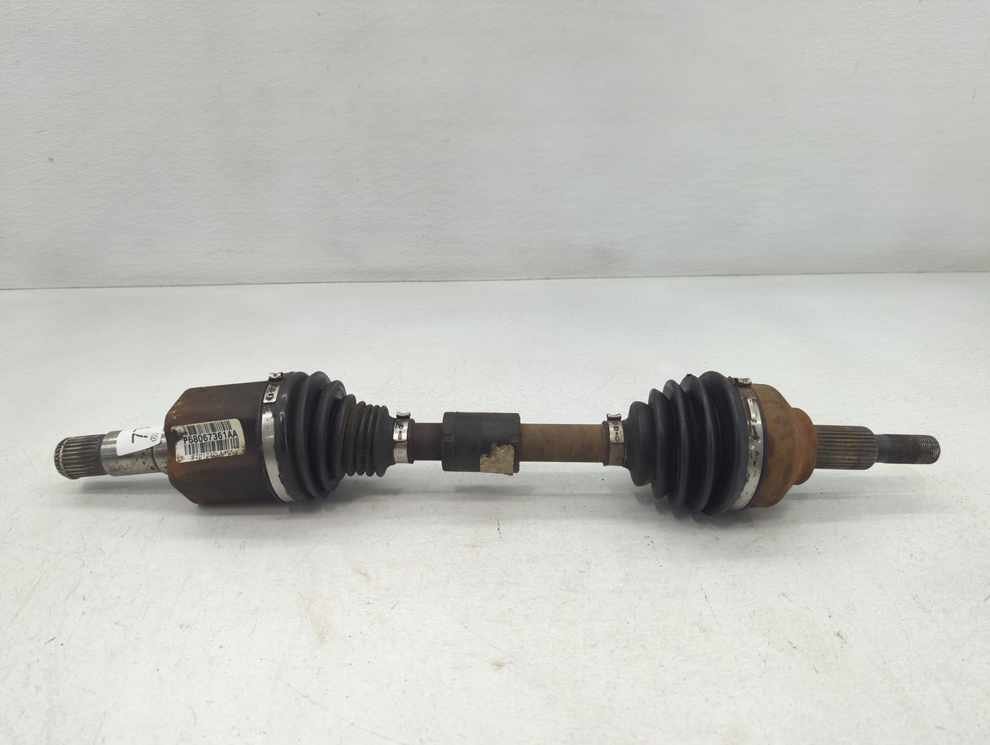 Chrysler 300 Axle Shaft Front Driver Cv C/v - Oemusedautoparts1.com