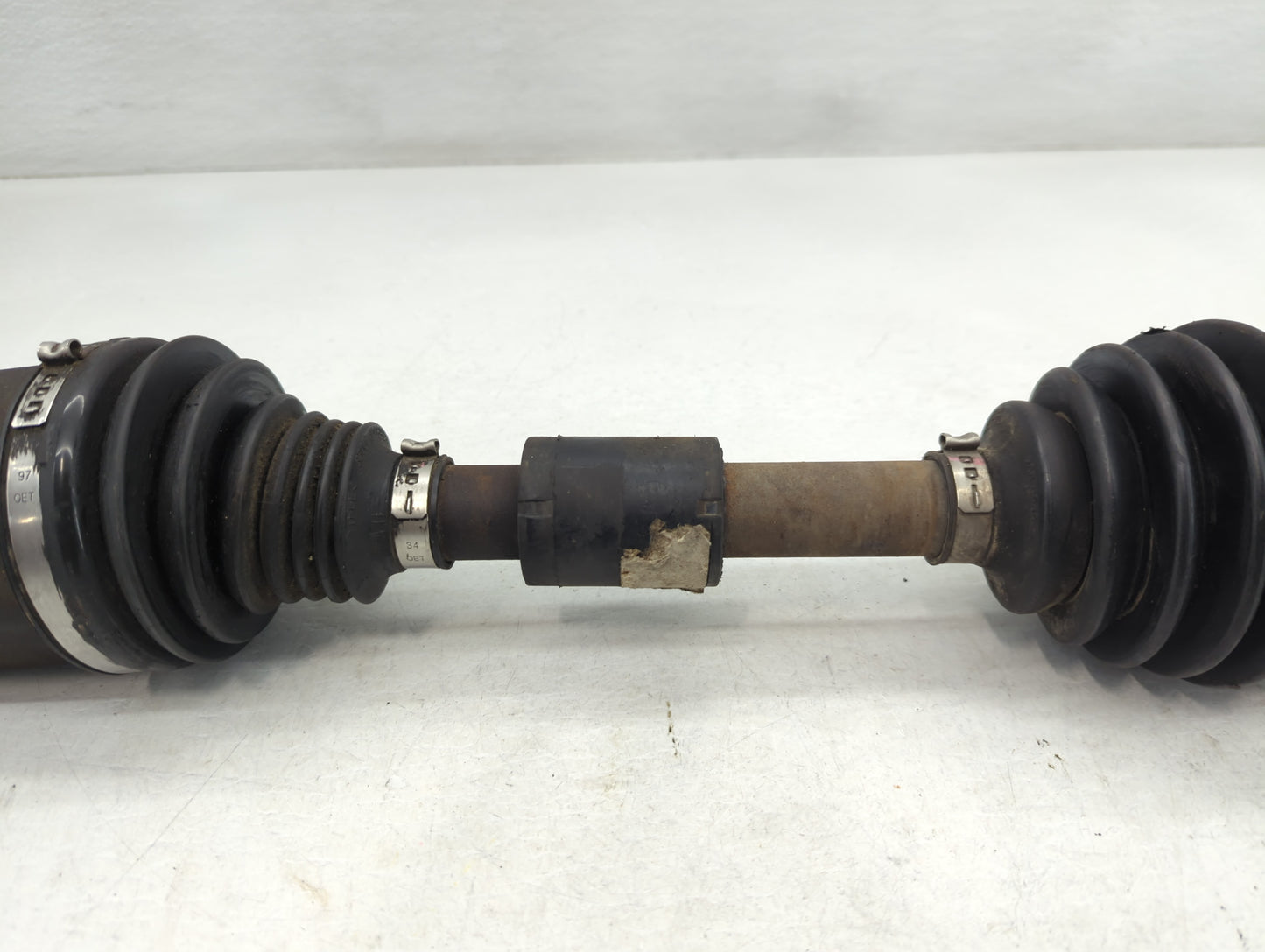 Chrysler 300 Axle Shaft Front Driver Cv C/v - Oemusedautoparts1.com