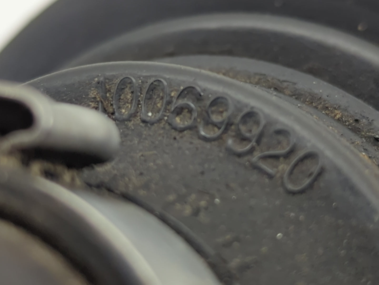 Chrysler 300 Axle Shaft Front Driver Cv C/v - Oemusedautoparts1.com